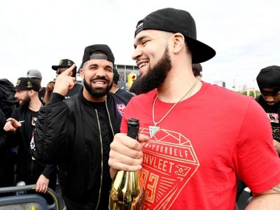 Raptors store parade hat