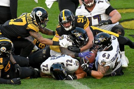 Coronavirus: Ravens-Steelers Thanksgiving clash moved from Thursday to  Sunday, NFL News