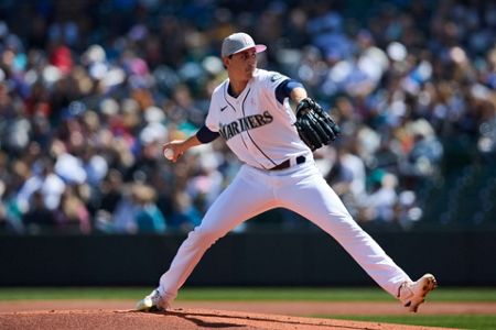 George Kirby shows why he's an All-Star, pitching Mariners past Astros