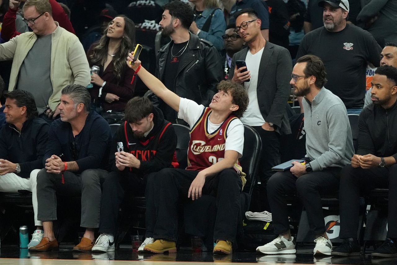 Sports leagues race to capture Gen Z and Gen Alpha with AI, influencers ...