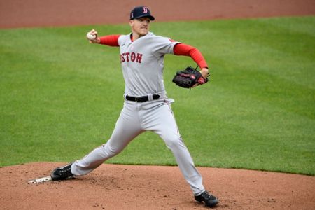 Red Sox shut down Tanner Houck, place Christian Arroyo on 10-day