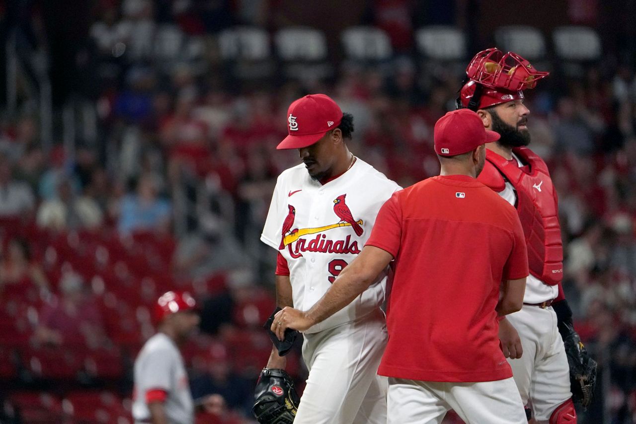 Reds shut down Cardinals and Albert Pujols in win