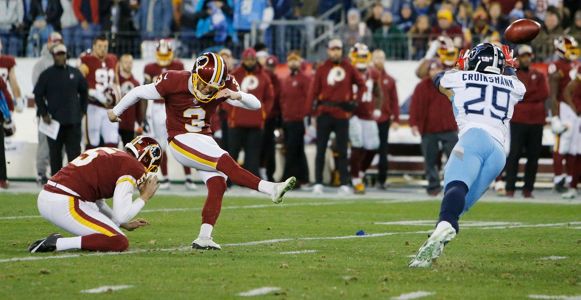 Gabbert keeps Titans' hopes alive, beating Redskins 25-16