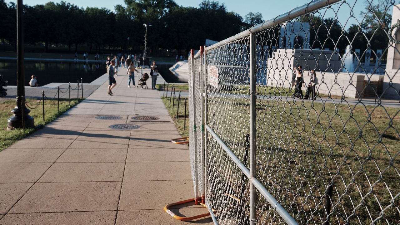 Reflecting Pool scrutinized for duck deaths
