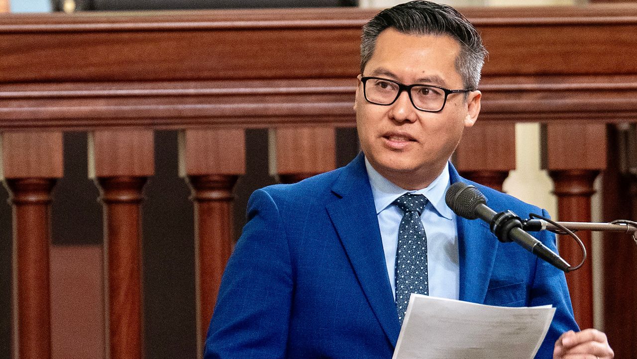 Fong wins special election, headed to Washington