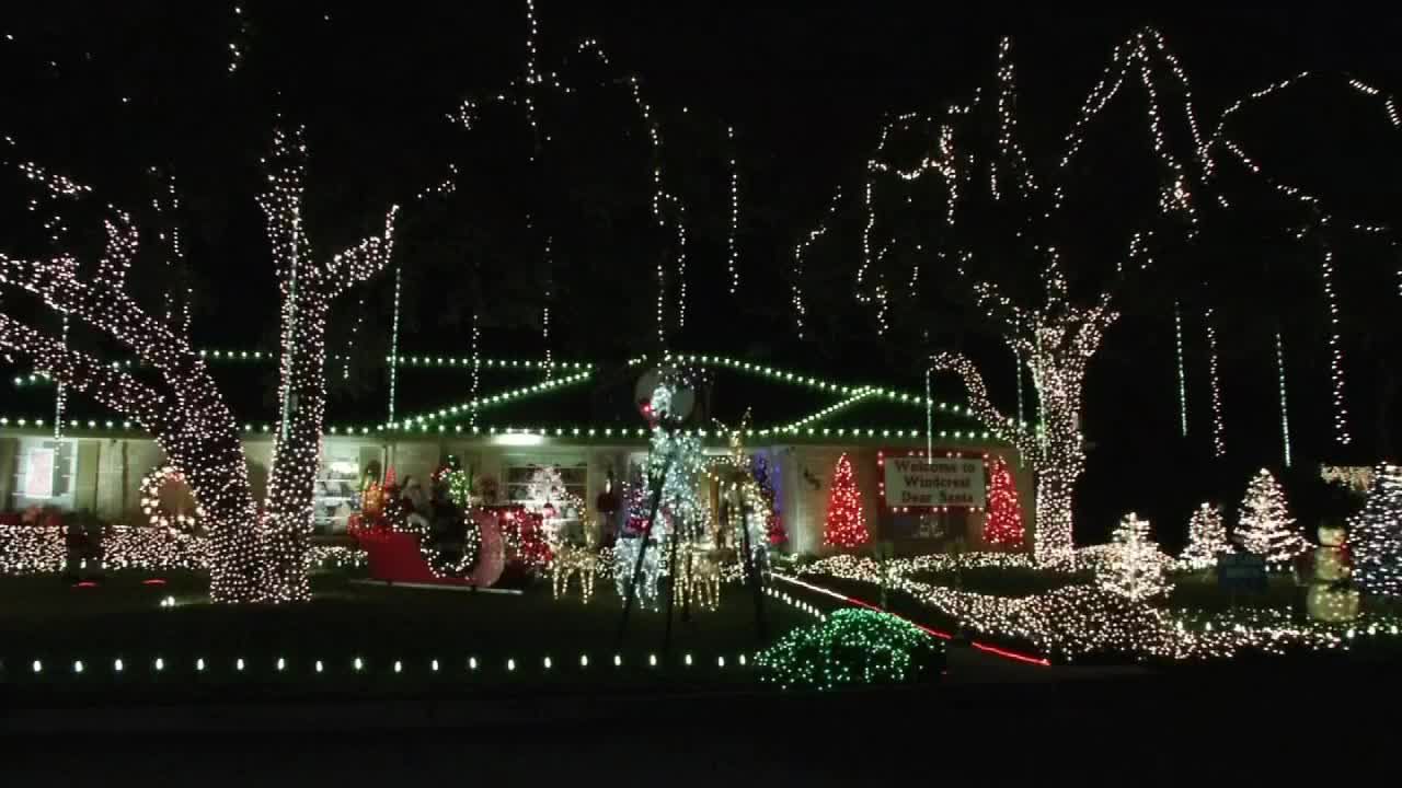 Windcrest Lights Up the Holidays