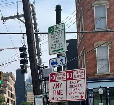 This is the new signage at the designated rideshare zones. (Photo courtesy of City of Cincinnati)