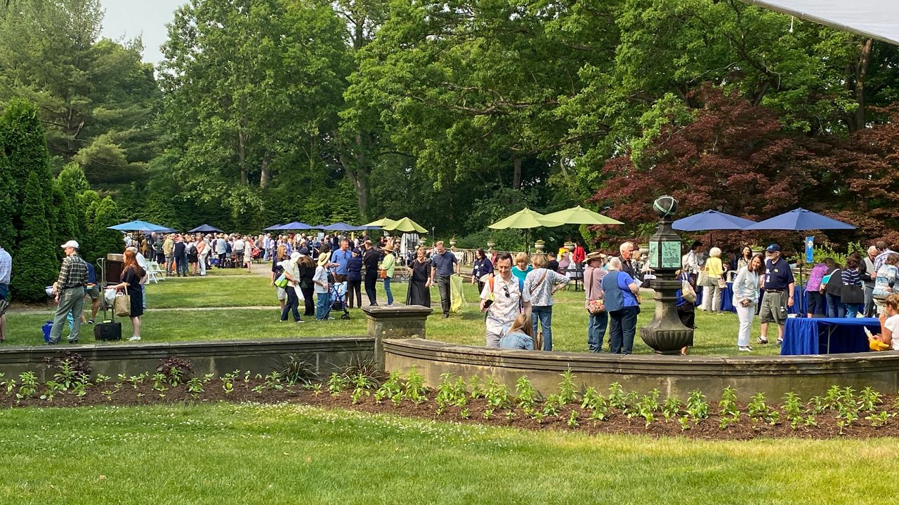 'Antiques Roadshow' comes to Akron’s Stan Hywet Hall