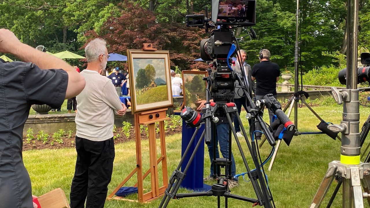 Three episodes of "Antiques Roadshow" filmed in Akron will be aired on PBS in 2024. (Spectrum News 1/Jennifer Conn)