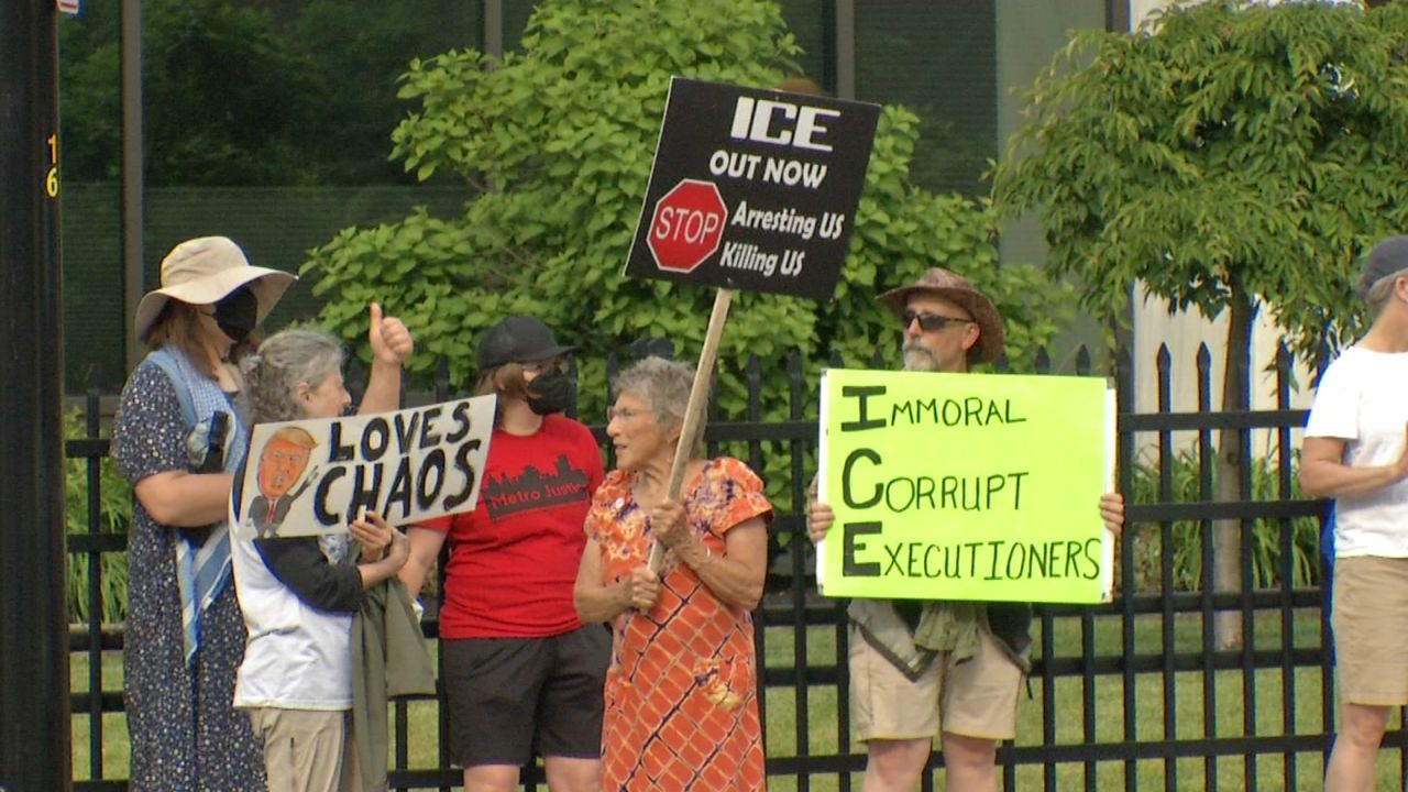 Rochester groups gather to protest plans for ICE facility