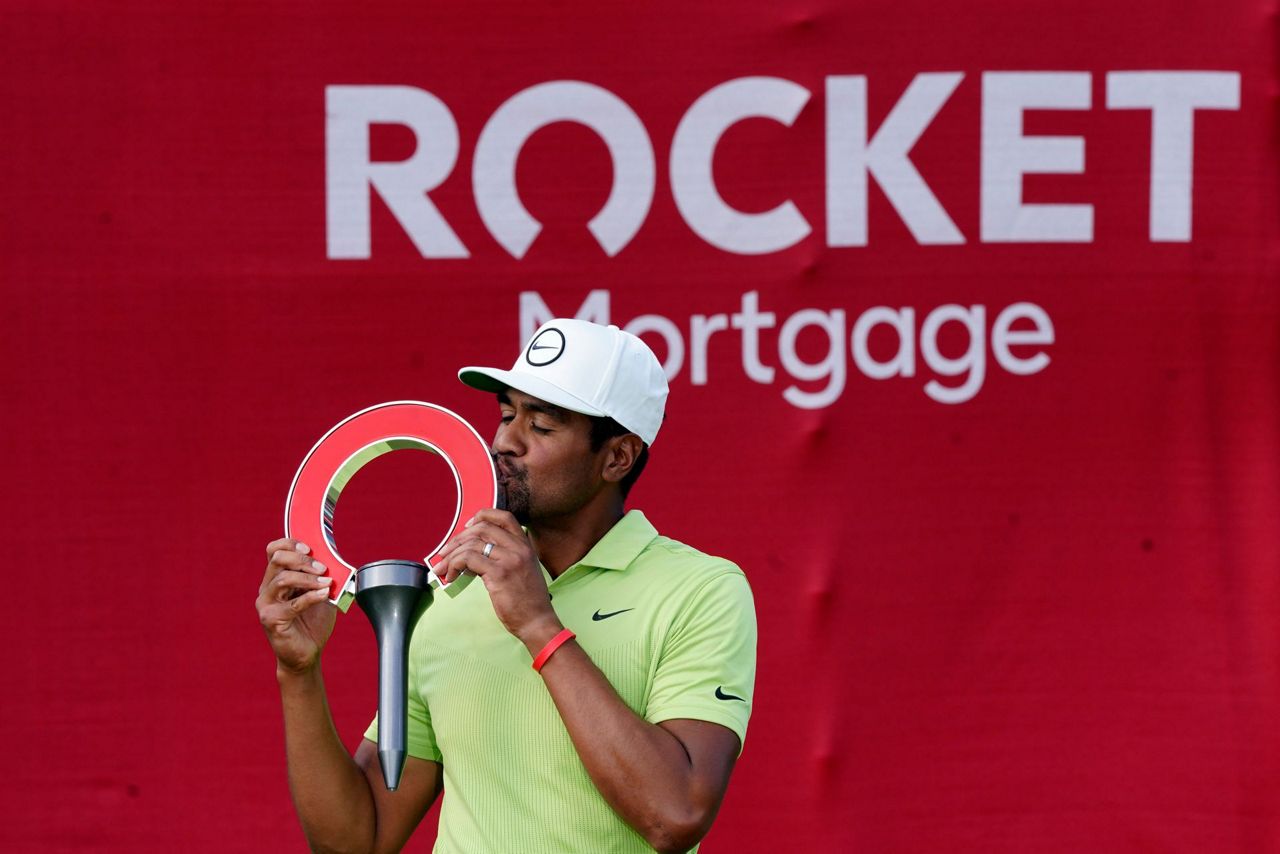 Finau wins Rocket Mortgage for 2nd straight PGA Tour victory