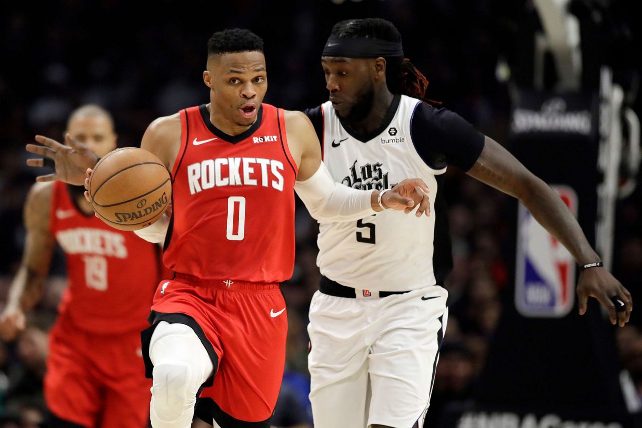 Westbrook scores 40 as Rockets rally to defeat Clippers