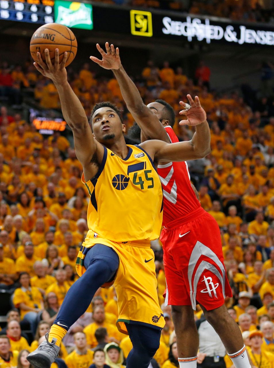Rockets, Warriors look to advance to conference finals