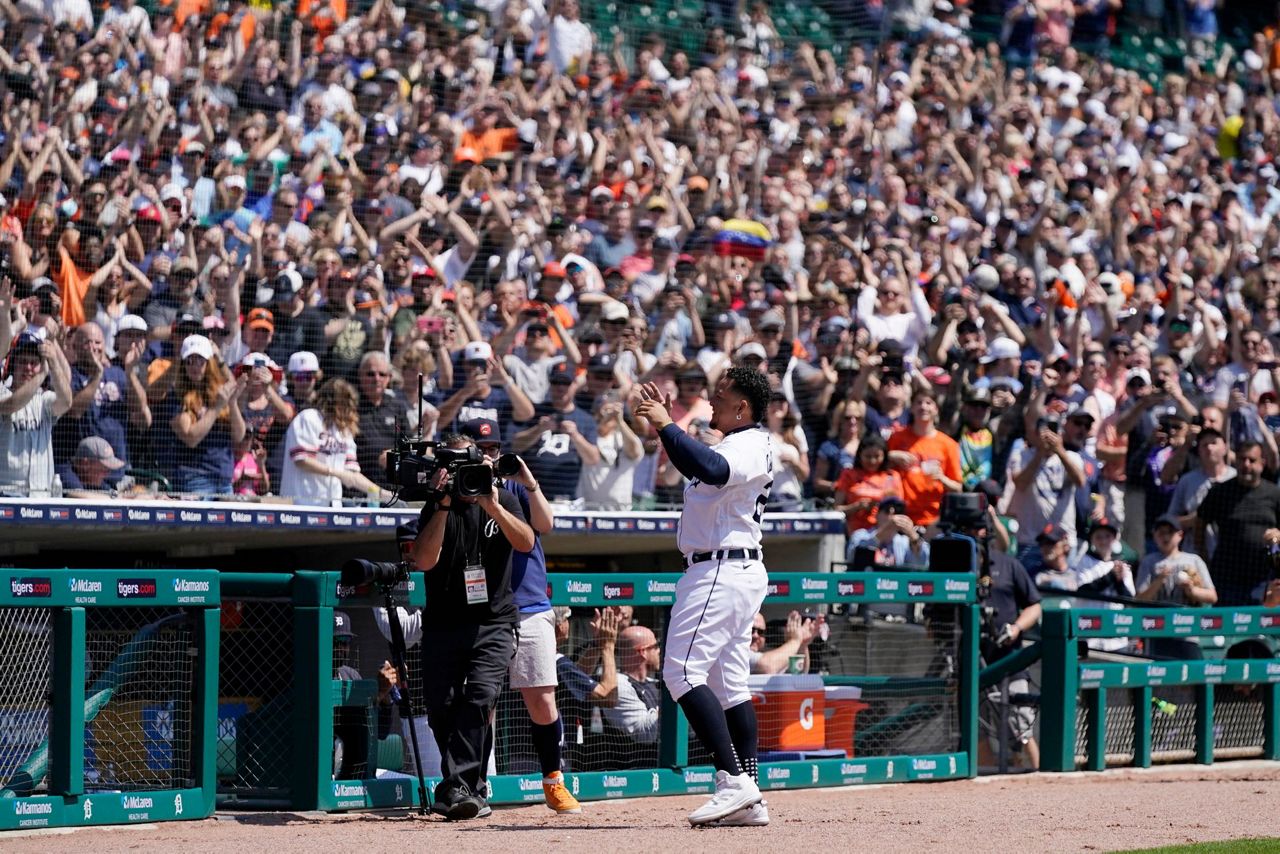 Miguel Cabrera 500 Career Home Runs & 3,000 Hits Bat Set