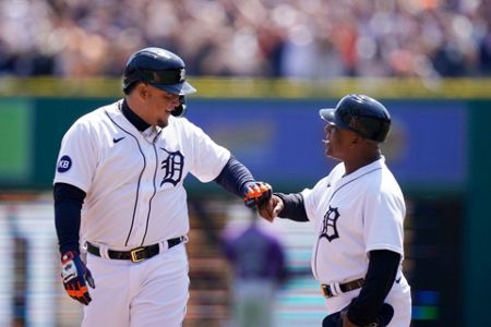 Miguel Cabrera reaches 3,000 hits: Tigers All-Star slugger becomes 33rd  player to reach milestone 