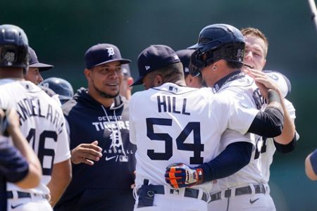 Miguel Cabrera reaches 3,000 hits: Tigers All-Star slugger becomes 33rd  player to reach milestone 