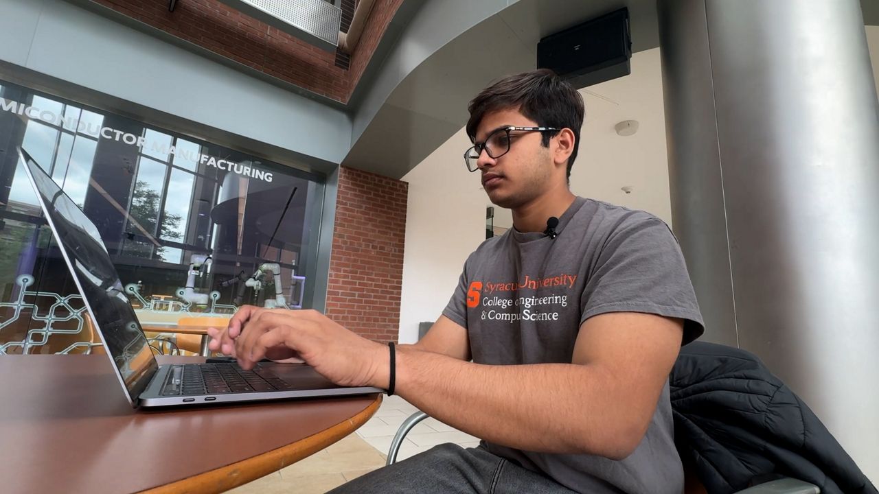 New AI degree programs launching at Syracuse University this fall