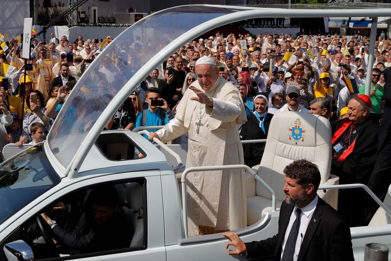 Pope to beatify 7 Romanian martyrs in deeply symbolic Mass