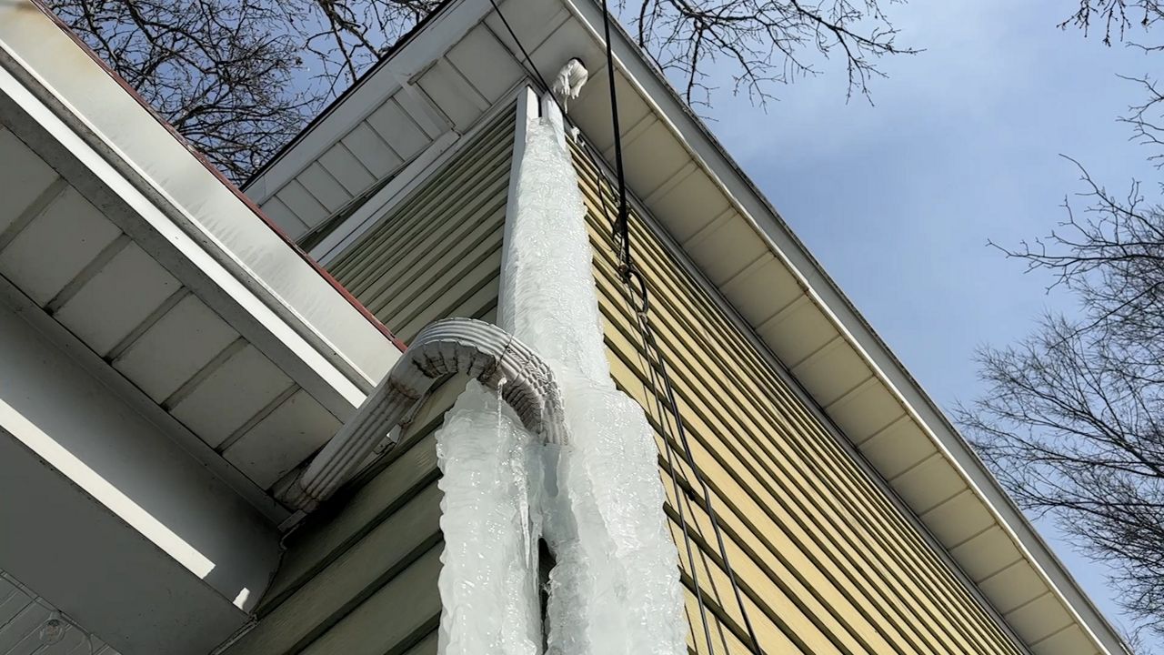 Roofers see impact of snow storm