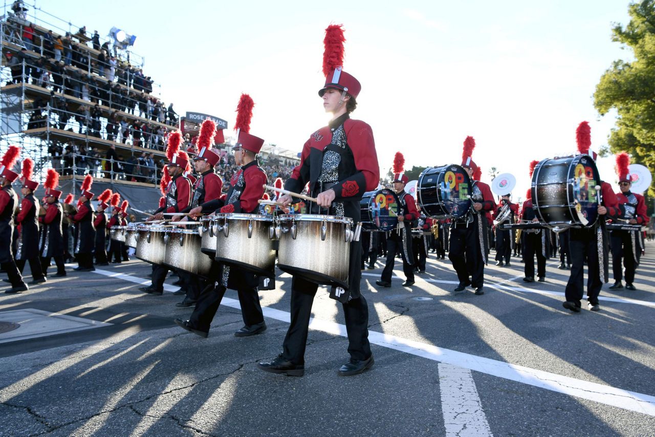 Marching band. Японские духовые оркестры на параде роз в Пасадене. Marching Band Street. Sa Marching.