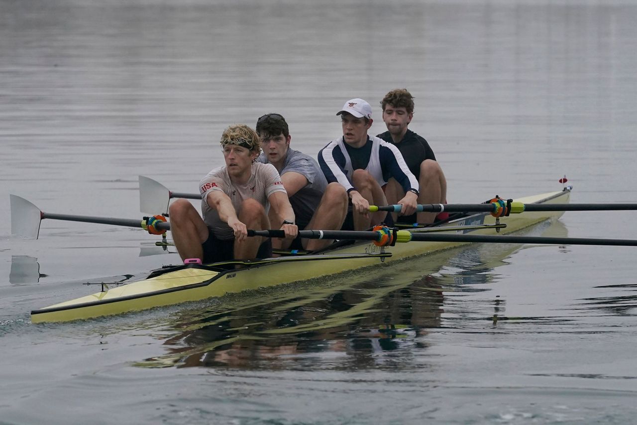 U.S. rowers aiming to make 2021 Olympic team stick together
