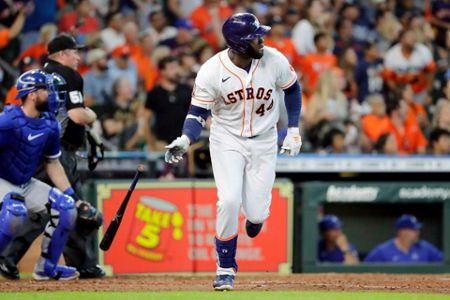 Verlander gets MLB-leading 11th win as Astros down KC 5-2