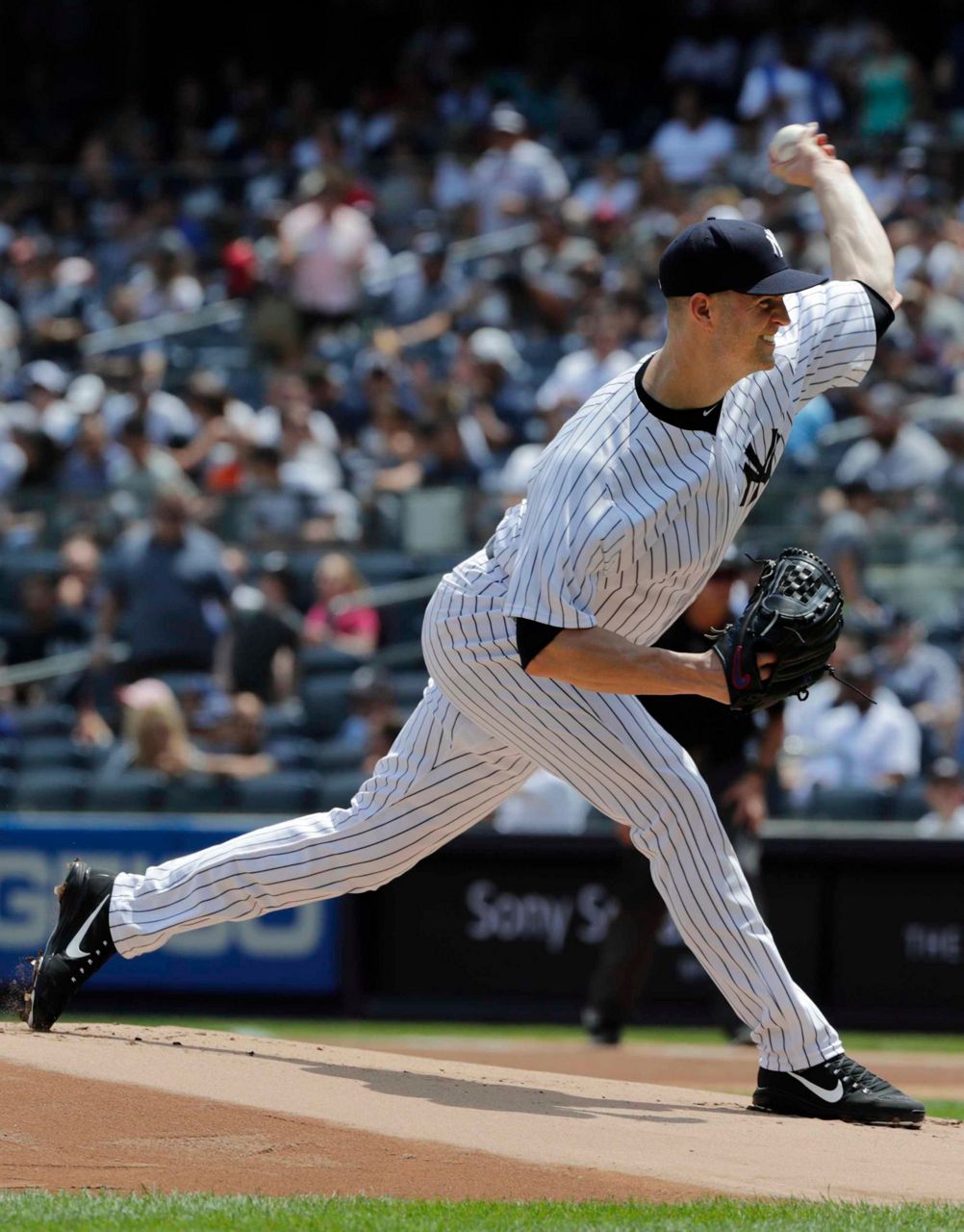 Chicago White Sox hit 3 homers in 11-6 win over Royals