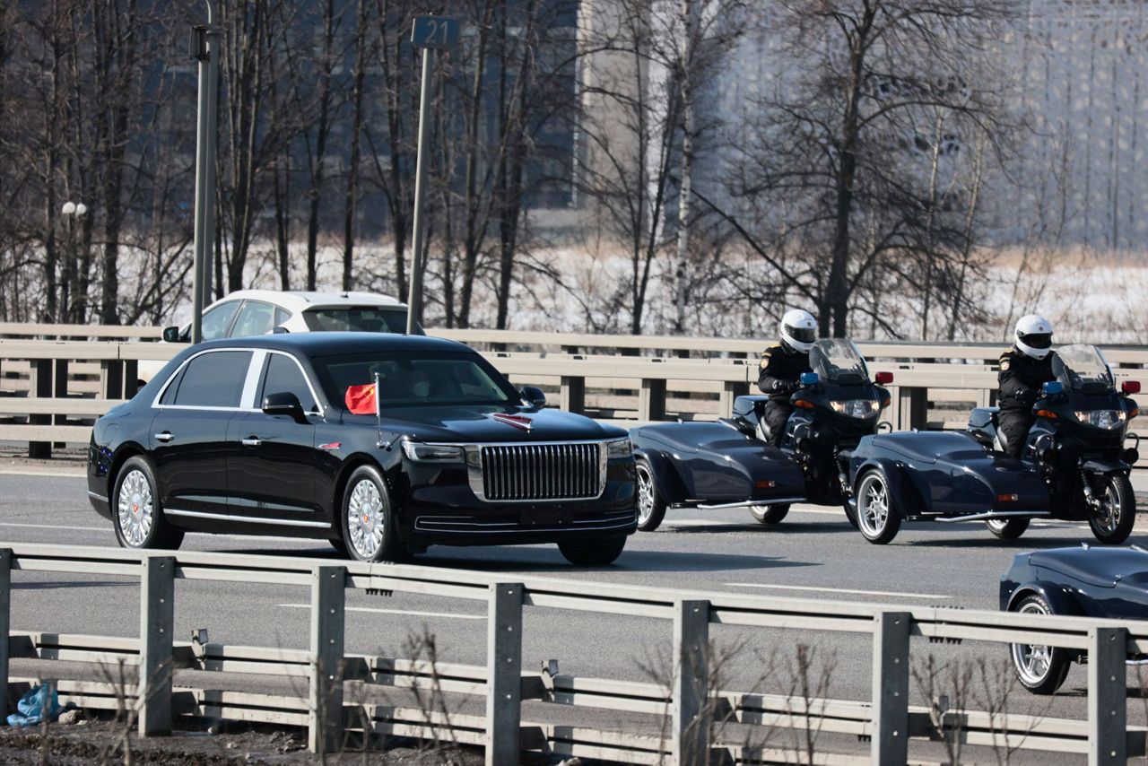 кортеж путина в москве