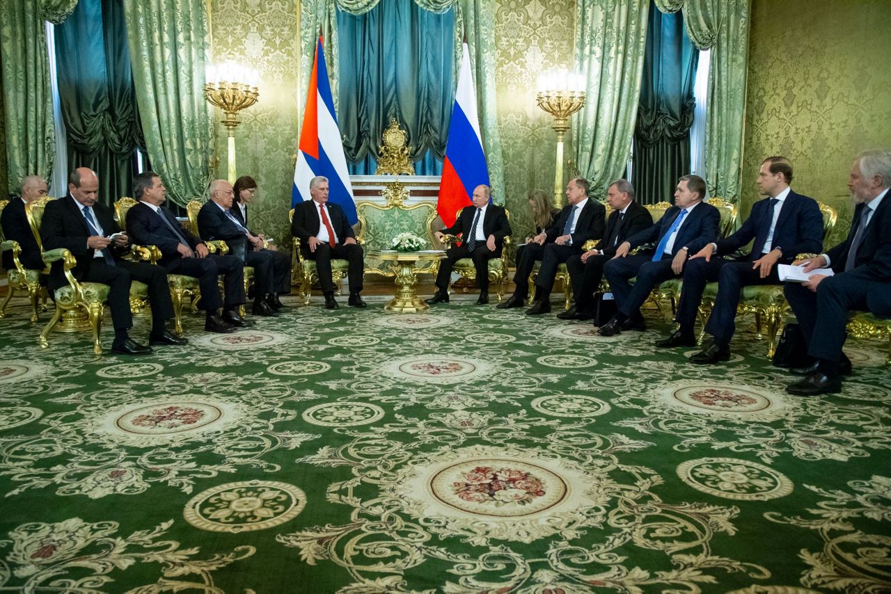 Russia And Cuba Vow To Expand Their Strategic Ties   Russia Cuba 32497