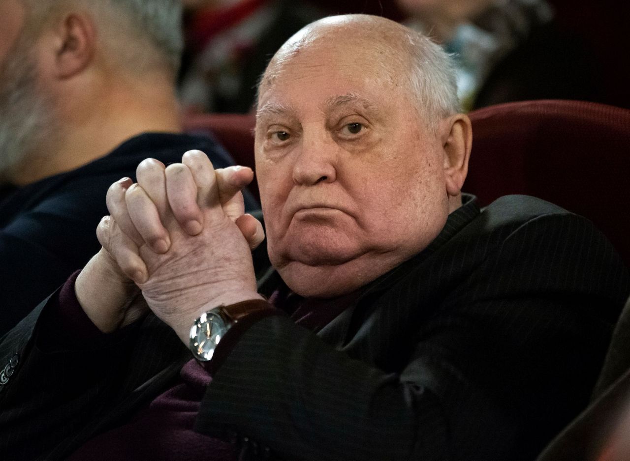 Gorbachev calls for preventing new arms race