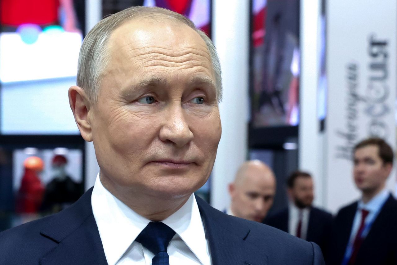 Russia's ruling party backs Putin's reelection bid while a pro-peace ...