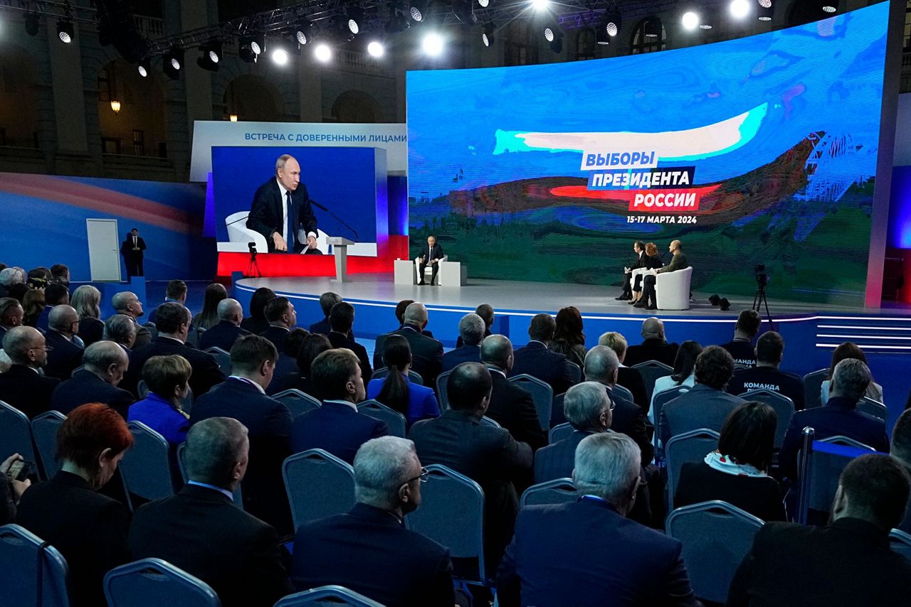 Putin vows to make military gains in Ukraine as he meets with his ...