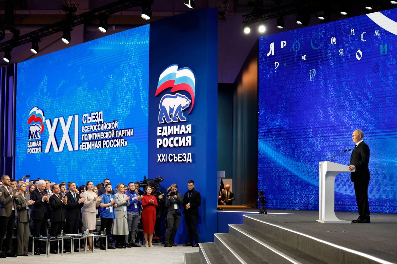 Russia's ruling party backs Putin's reelection bid while a pro-peace ...