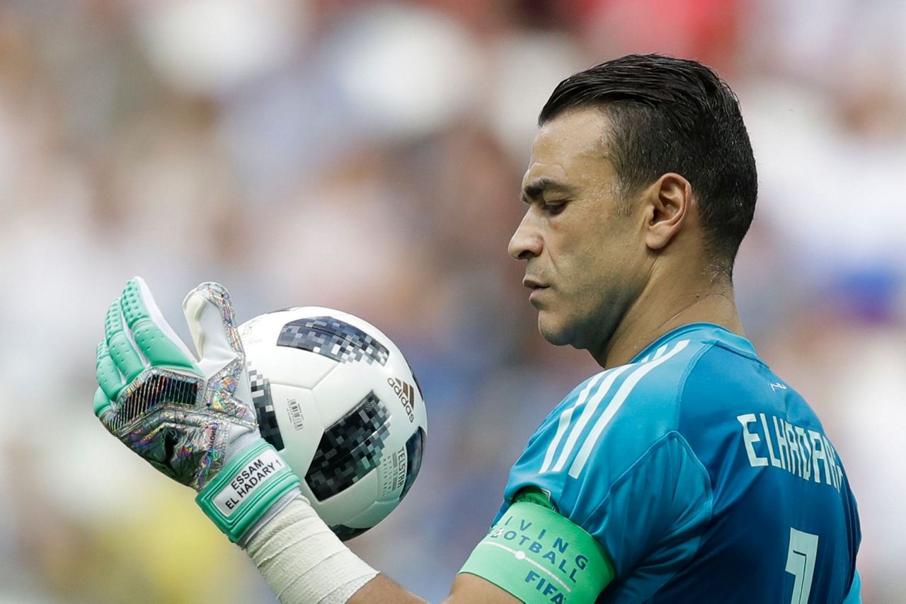 Egypt goalkeeper El Hadary World Cup's oldest player