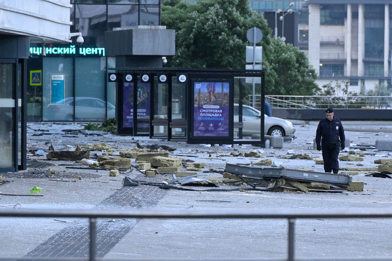 Overnight drone attack on Moscow injures 1, prompts temporary airport ...
