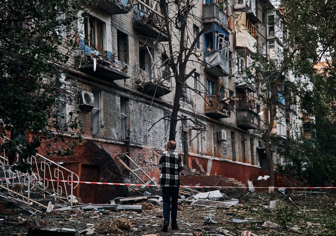 Deadly Strikes Across Eastern Front Line Claim Seven Lives
