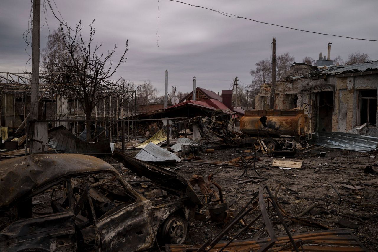 Possible mass graves near Mariupol shown in satellite images