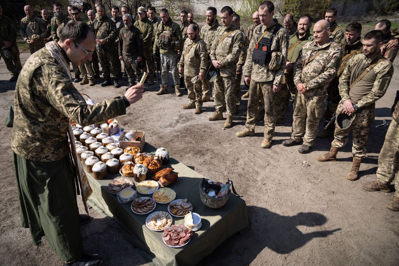 Ukraine evacuates civilians from steel plant under siege