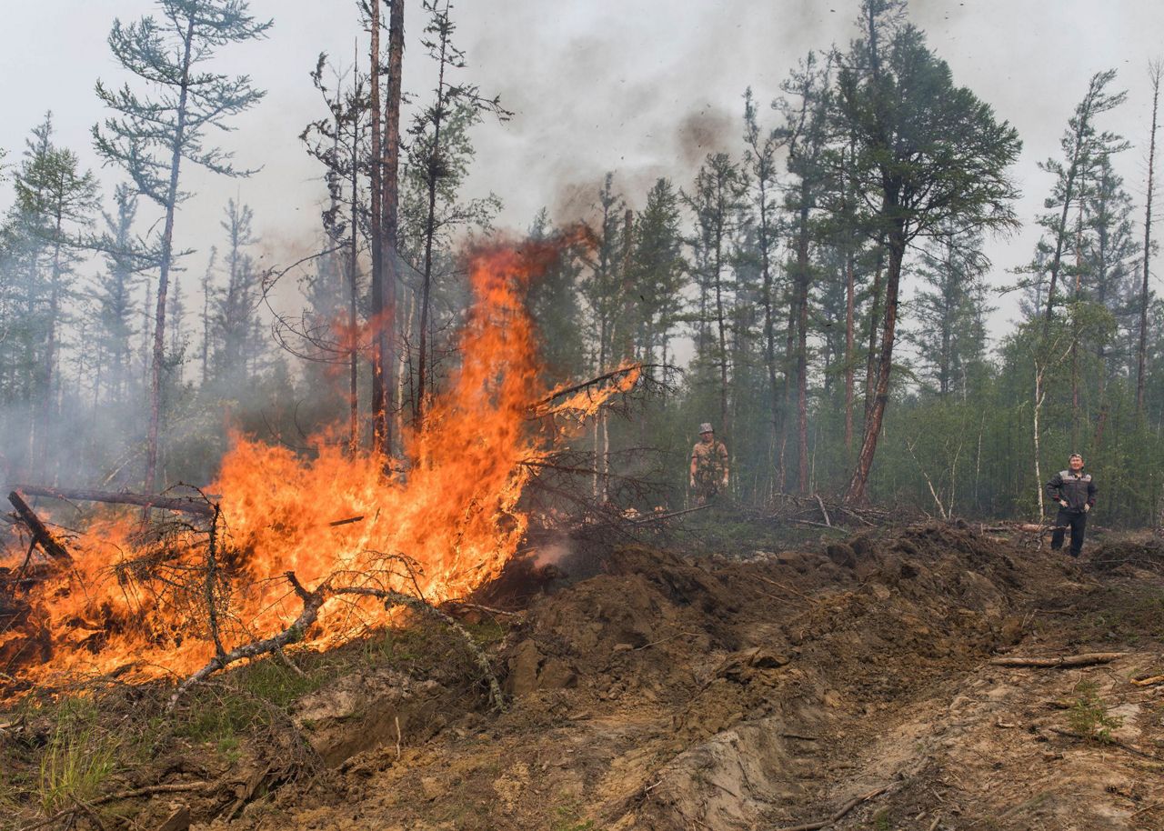 EXPLAINER: What is fueling Russia's 'unprecedented' fires?