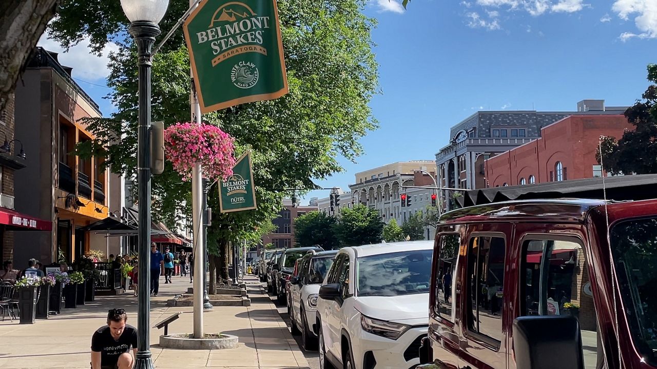 Saratoga rolls out red carpet for Belmont Stakes crowds