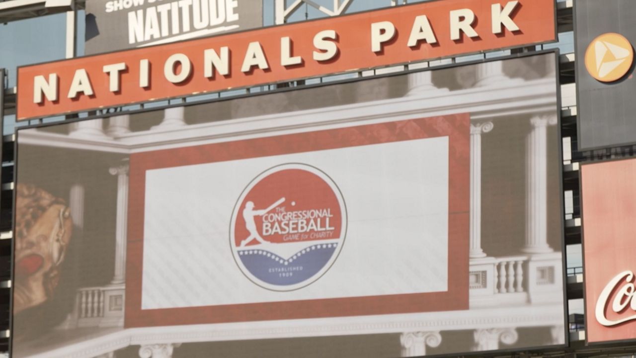 Les républicains battent les démocrates lors d’un match de baseball du Congrès