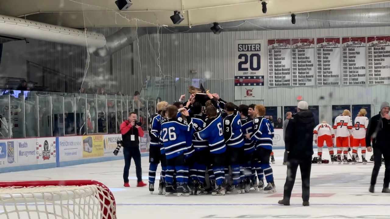 WIAA holds state hockey tournament