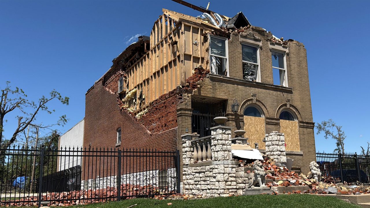 Evening Briefing in St. Louis: May 22