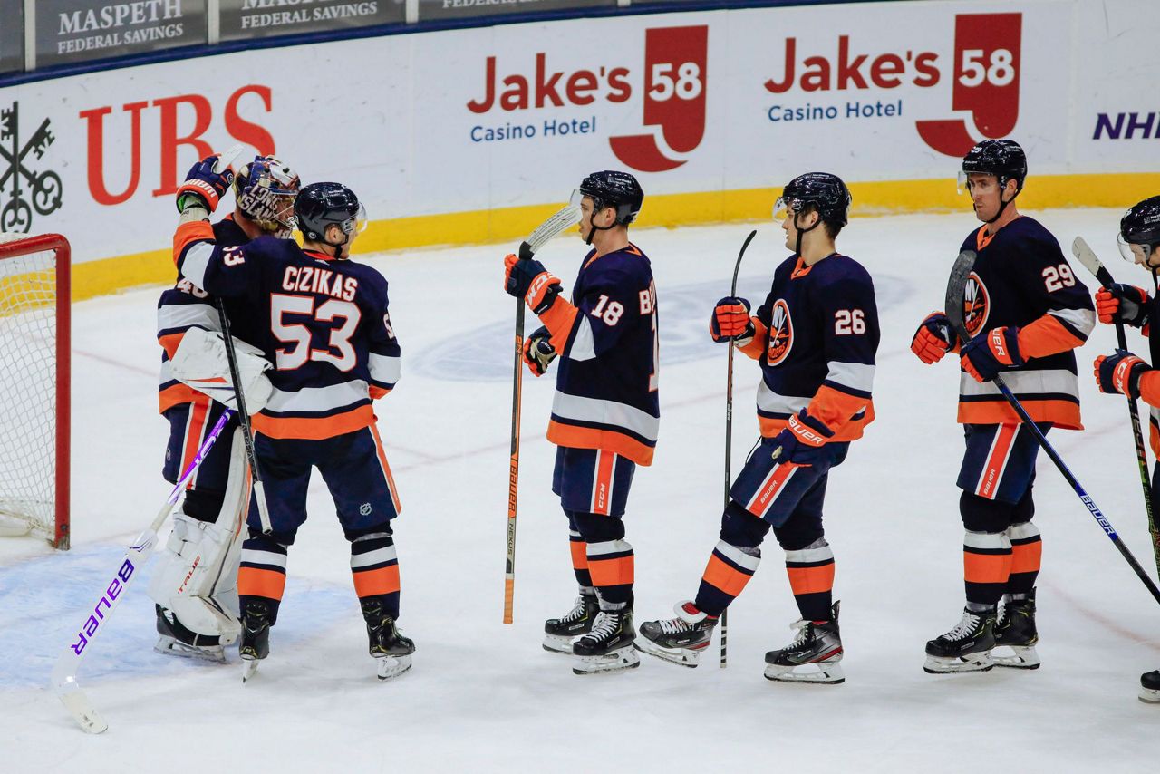 Bailey, Nelson lead Islanders to 5-2 win against Jets