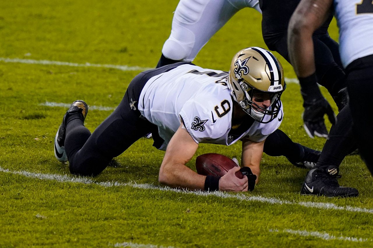 Brees Throws Three TDs in Return; Saints Win