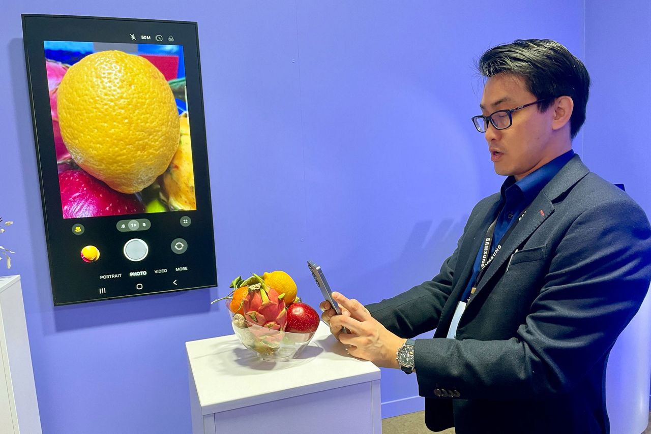 Samsung aims to turn its next generation of Galaxy smartphones into AI ...