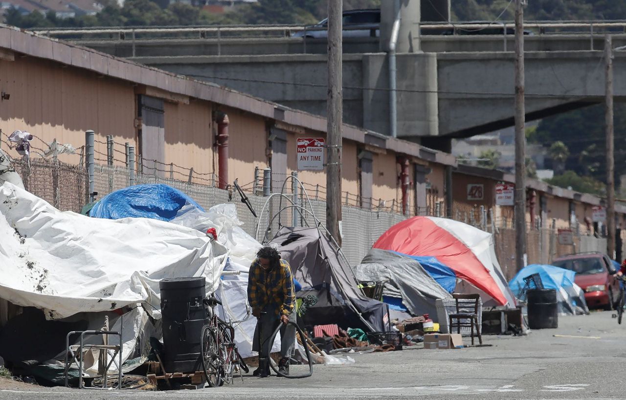 San Francisco: More homeless living in vehicles