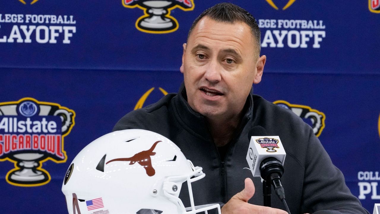 Texas gives coach Sarkisian a 4-year contract extension