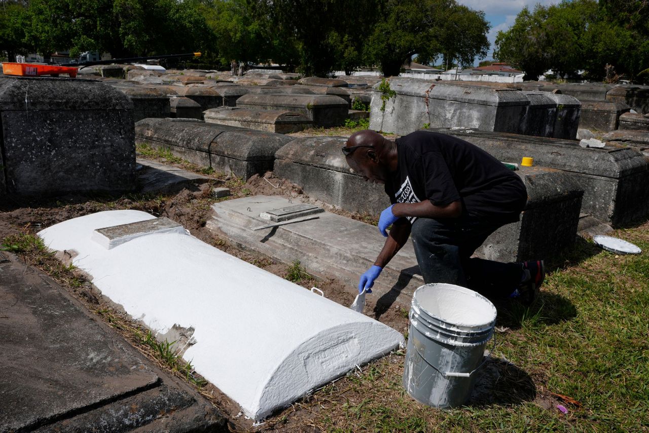 As threats to Black cemeteries persist, a movement to preserve their ...