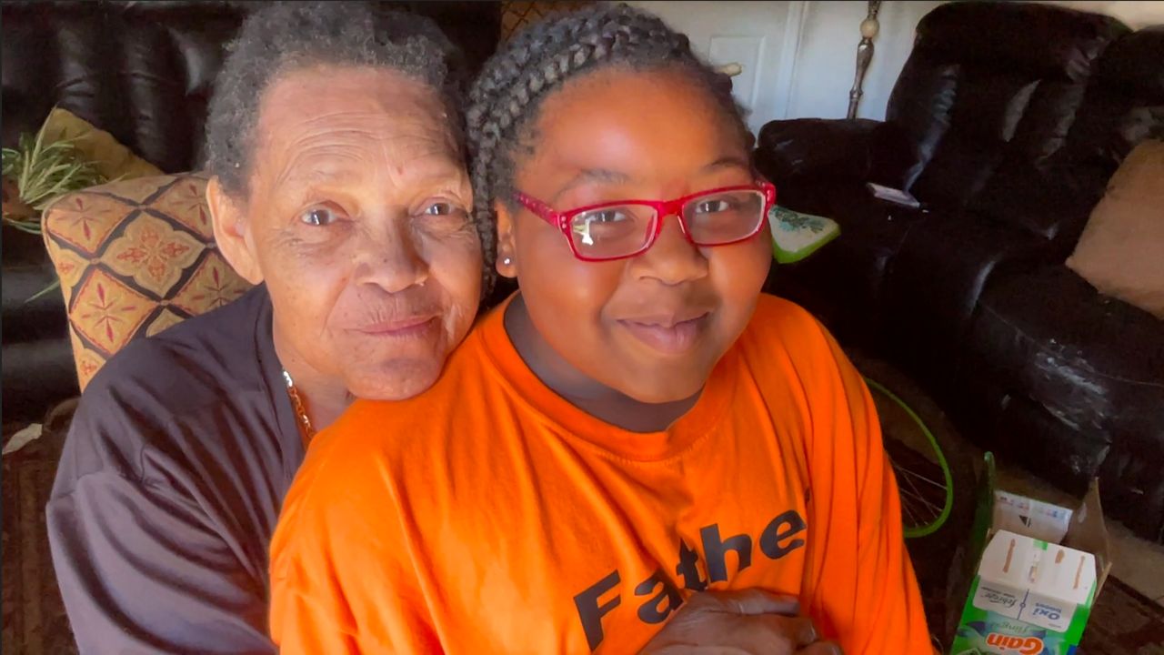 Nine-year-old saves her family from burning house